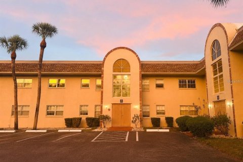 Condo in Bradenton, Florida, 1 bedroom  № 2394328