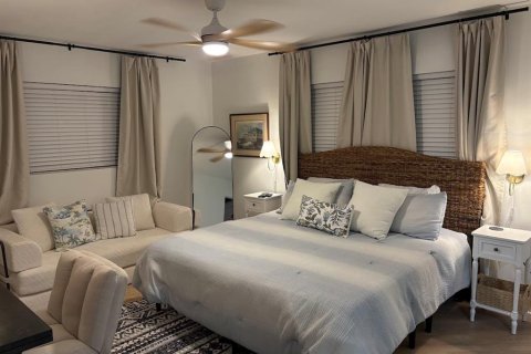 Condo in Bradenton, Florida, 1 bedroom  № 2394328 - photo 9
