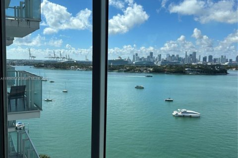 Condo in Miami Beach, Florida, 1 bedroom  № 2082142 - photo 6