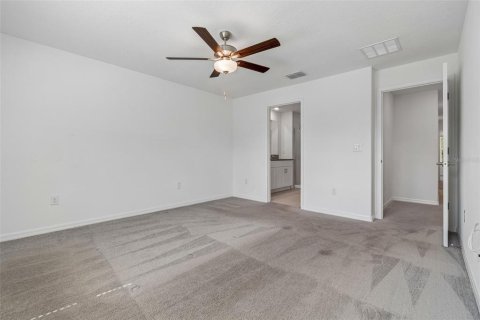 Townhouse in PALM RIVER TOWNHOMES in Tampa, Florida 4 bedrooms, 192.96 sq.m. № 2124939 - photo 28