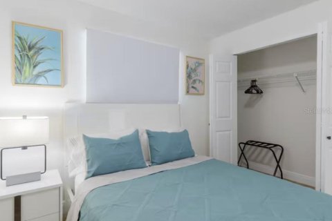 Casa en venta en Orlando, Florida, 4 dormitorios, 192.68 m2 № 2148923 - foto 30