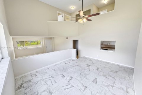 Copropriété à vendre à Davie, Floride: 3 chambres, 237.37 m2 № 2077786 - photo 9