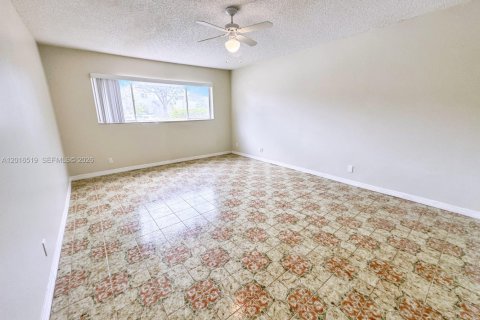 Copropriété à vendre à Davie, Floride: 3 chambres, 237.37 m2 № 2077786 - photo 20