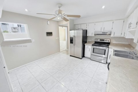 Copropriété à vendre à Davie, Floride: 3 chambres, 237.37 m2 № 2077786 - photo 14