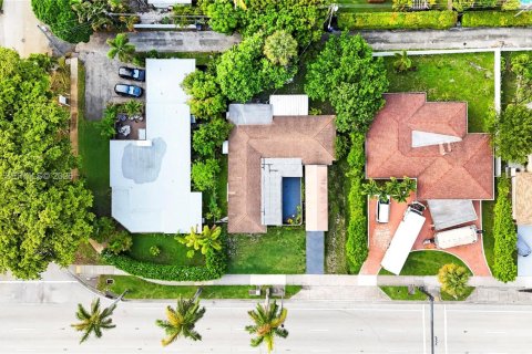 House in Hollywood, Florida 3 bedrooms, 167.6 sq.m. № 2086343 - photo 4