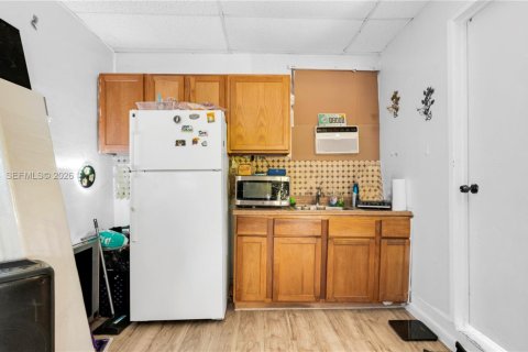 House in Hollywood, Florida 3 bedrooms, 167.6 sq.m. № 2086343 - photo 26