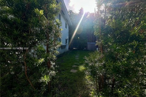 Apartamento en alquiler en Bay Harbor Islands, Florida, 2 dormitorios, 97.55 m2 № 2029756 - foto 19