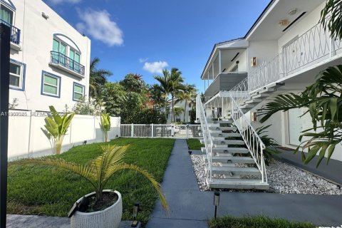 Apartamento en alquiler en Bay Harbor Islands, Florida, 2 dormitorios, 97.55 m2 № 2029756 - foto 14