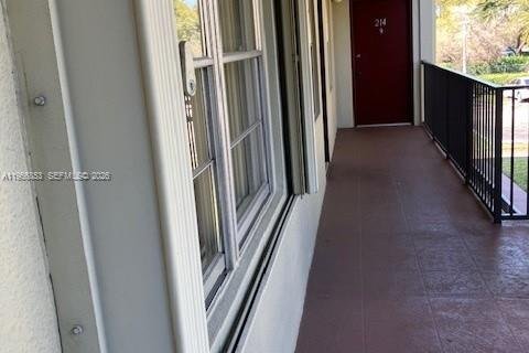 Copropriété à vendre à Pembroke Pines, Floride: 2 chambres, 88.63 m2 № 2011792 - photo 2