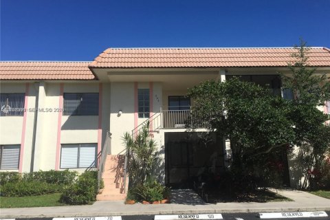 Condo à Weston, Floride, 2 chambres  № 2090158