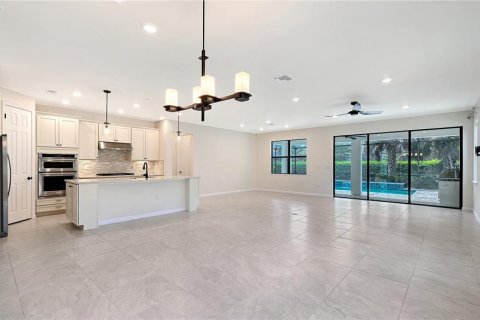 Villa ou maison à vendre à Sarasota, Floride: 4 chambres, 289.3 m2 № 2303148 - photo 12