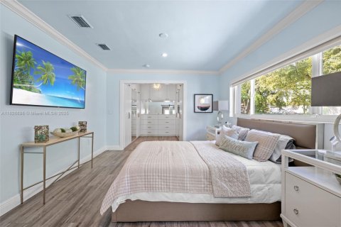 House in Coral Gables, Florida 3 bedrooms, 192.68 sq.m. № 1799072 - photo 18