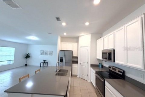 Villa ou maison à vendre à Haines City, Floride: 3 chambres, 144.93 m2 № 2399033 - photo 12