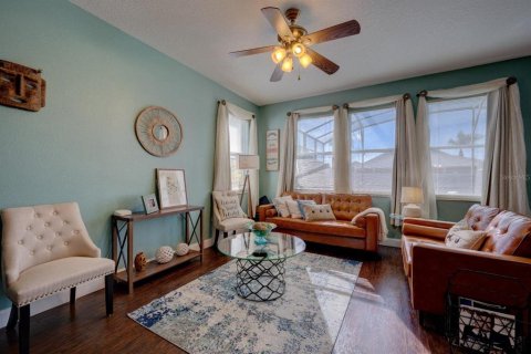 House in Davenport, Florida 4 bedrooms, 209.59 sq.m. № 1828512 - photo 16