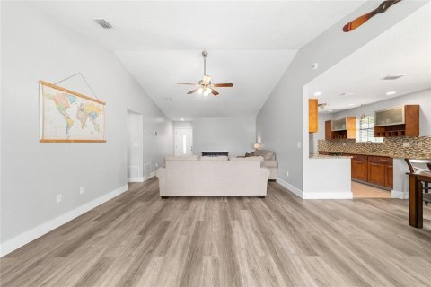 Casa en venta en Ocala, Florida, 3 dormitorios, 153.85 m2 № 1902215 - foto 11