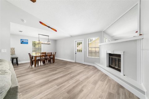Casa en venta en Ocala, Florida, 3 dormitorios, 153.85 m2 № 1902215 - foto 9