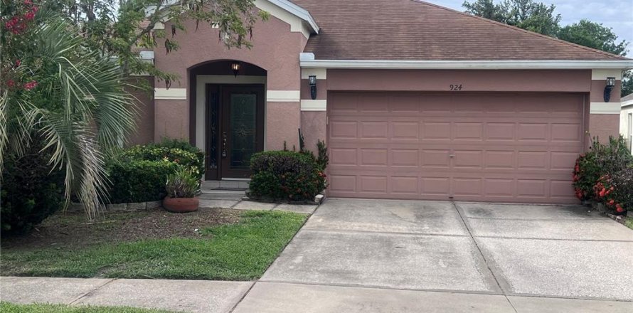 Villa ou maison à Brandon, Floride 4 chambres, 181.72 m2 № 2148292