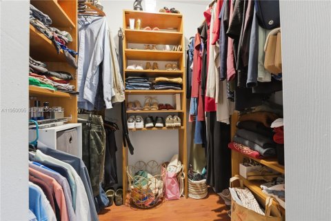 Townhouse in Miramar, Florida 2 bedrooms, 107.12 sq.m. № 2011753 - photo 17