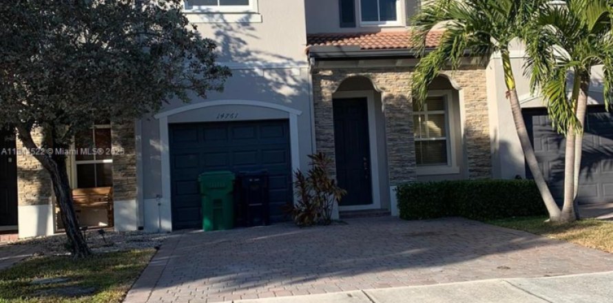 Touwnhouse à Miami, Floride 3 chambres, 167.13 m2 № 1766474