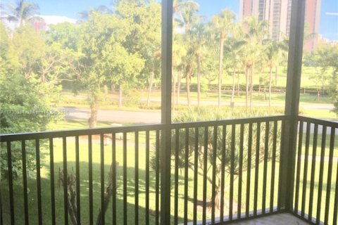 Condo in Aventura, Florida, 1 bedroom № 2089360 - photo 17