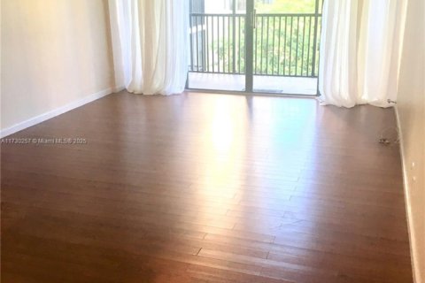 Condo in Aventura, Florida, 1 bedroom № 2089360 - photo 12