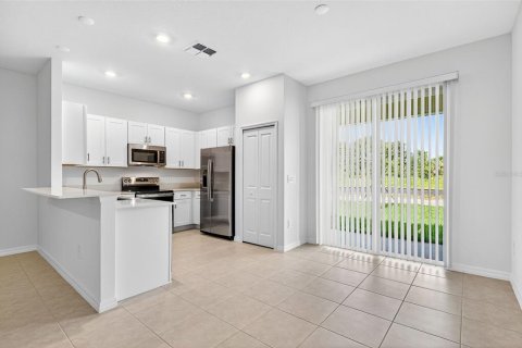 Adosado en alquiler en Palmetto, Florida, 3 dormitorios, 154.87 m2 № 1831323 - foto 9