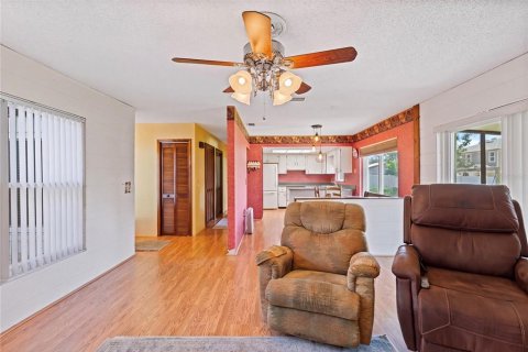 Casa en venta en Seffner, Florida, 3 dormitorios, 134.52 m2 № 2387613 - foto 7