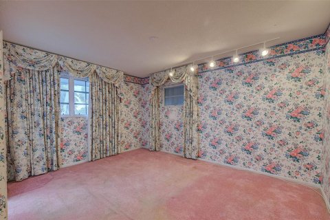 House in Palmetto Bay, Florida 9 bedrooms, 638.7 sq.m. № 2017405 - photo 25