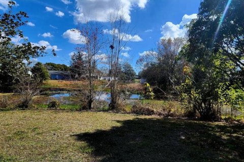 House in New Port Richey, Florida 2 bedrooms, 90.67 sq.m. № 2109128 - photo 12
