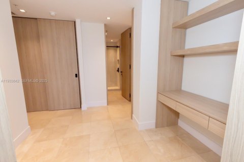 Снять в аренду кондоминиум в Ки-Бискейн, Флорида 2 спальни, 142.33м2, № 1992076 - фото 10