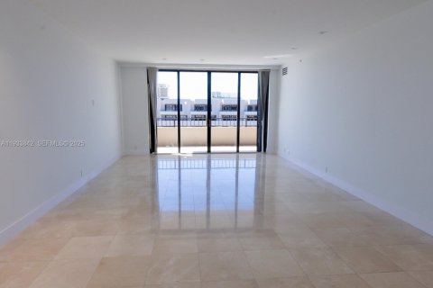 Снять в аренду кондоминиум в Ки-Бискейн, Флорида 2 спальни, 142.33м2, № 1992076 - фото 16