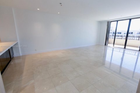 Снять в аренду кондоминиум в Ки-Бискейн, Флорида 2 спальни, 142.33м2, № 1992076 - фото 18