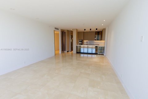 Снять в аренду кондоминиум в Ки-Бискейн, Флорида 2 спальни, 142.33м2, № 1992076 - фото 17