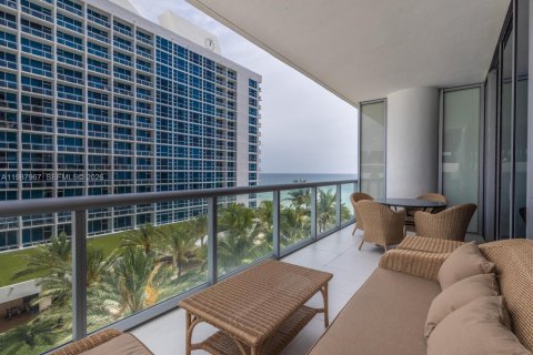 Снять в аренду кондоминиум в Майами-Бич, Флорида 2 спальни, 116.59м2, № 2056880 - фото 22