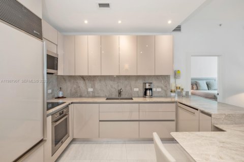 Снять в аренду кондоминиум в Майами-Бич, Флорида 2 спальни, 116.59м2, № 2056880 - фото 8