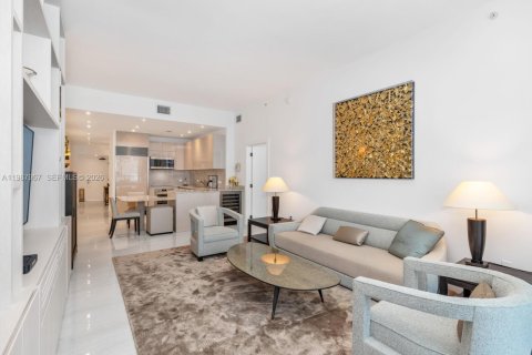 Снять в аренду кондоминиум в Майами-Бич, Флорида 2 спальни, 116.59м2, № 2056880 - фото 5