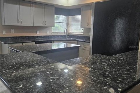 Villa ou maison à louer à Punta Gorda, Floride: 3 chambres, 217.21 m2 № 1909359 - photo 8