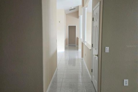 Villa ou maison à louer à Punta Gorda, Floride: 3 chambres, 217.21 m2 № 1909359 - photo 15