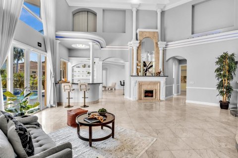 Villa ou maison à vendre à Hollywood, Floride: 5 chambres, 439.89 m2 № 1986276 - photo 29