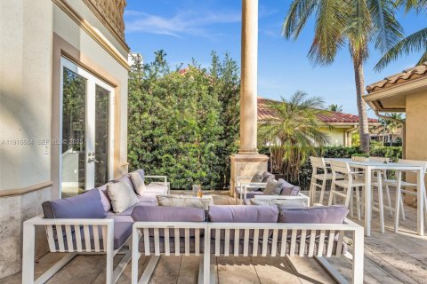 Villa ou maison à vendre à Hollywood, Floride: 5 chambres, 439.89 m2 № 1986276 - photo 15