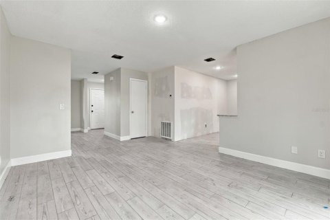 Villa ou maison à vendre à Altamonte Springs, Floride: 3 chambres, 118.73 m2 № 2412659 - photo 15