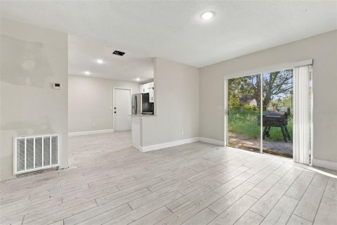 Villa ou maison à vendre à Altamonte Springs, Floride: 3 chambres, 118.73 m2 № 2412659 - photo 11