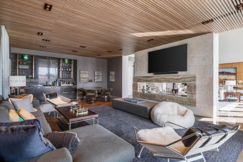 Casa en venta en Boca Raton, Florida, 5 dormitorios, 791.43 m2 № 1970895 - foto 13