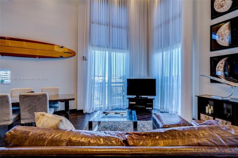 Снять в аренду кондоминиум в Майами-Бич, Флорида 2 спальни, 141.86м2, № 2020999 - фото 6