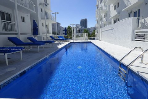 Снять в аренду кондоминиум в Майами-Бич, Флорида 2 спальни, 141.86м2, № 2020999 - фото 18