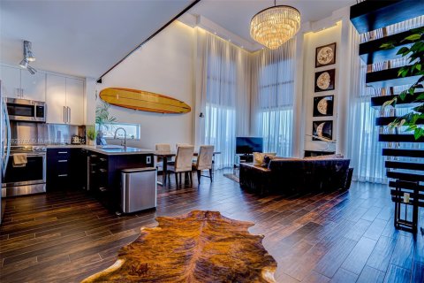 Кондоминиум с 2 спальнями в Майами-Бич, Флорида № 2020999