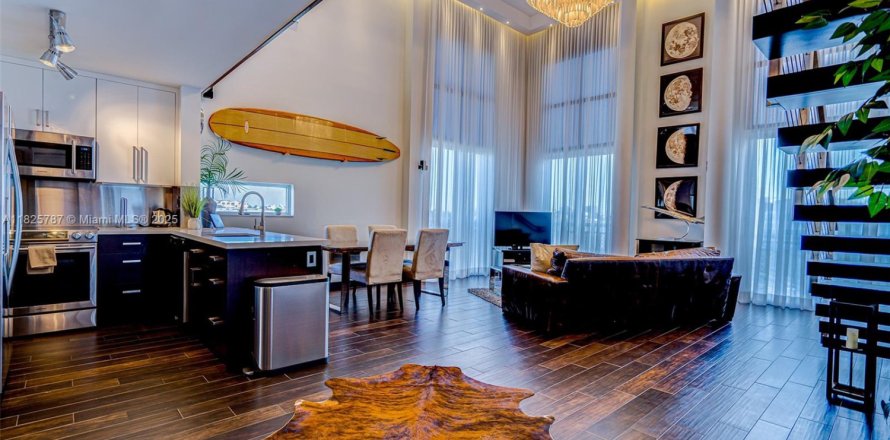 Кондоминиум с 2 спальнями в Майами-Бич, Флорида № 2020999