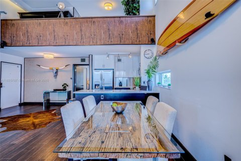 Снять в аренду кондоминиум в Майами-Бич, Флорида 2 спальни, 141.86м2, № 2020999 - фото 3