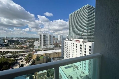 Condo in Miami, Florida, 2 bedrooms  № 1470930 - photo 19