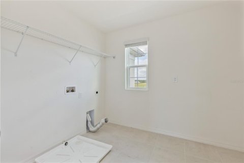 House in Groveland, Florida 4 bedrooms, 213.3 sq.m. № 1885057 - photo 22